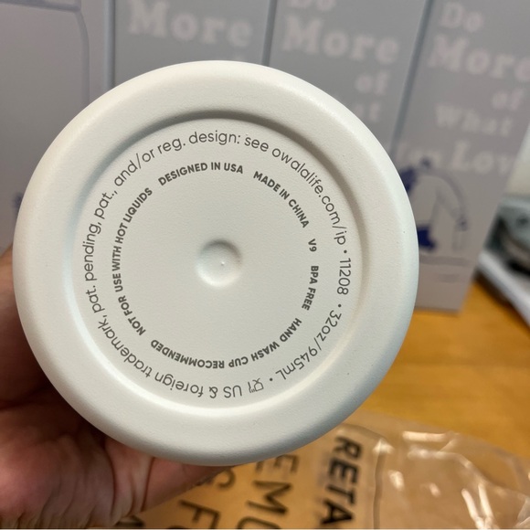 Owala 24 oz Cinnamoroll – Brand New & Adorable! - Picture 7 of 10